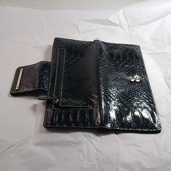 Relic Black Full Length Wallet with Mirror Coin area on back - Picture 5 of 6